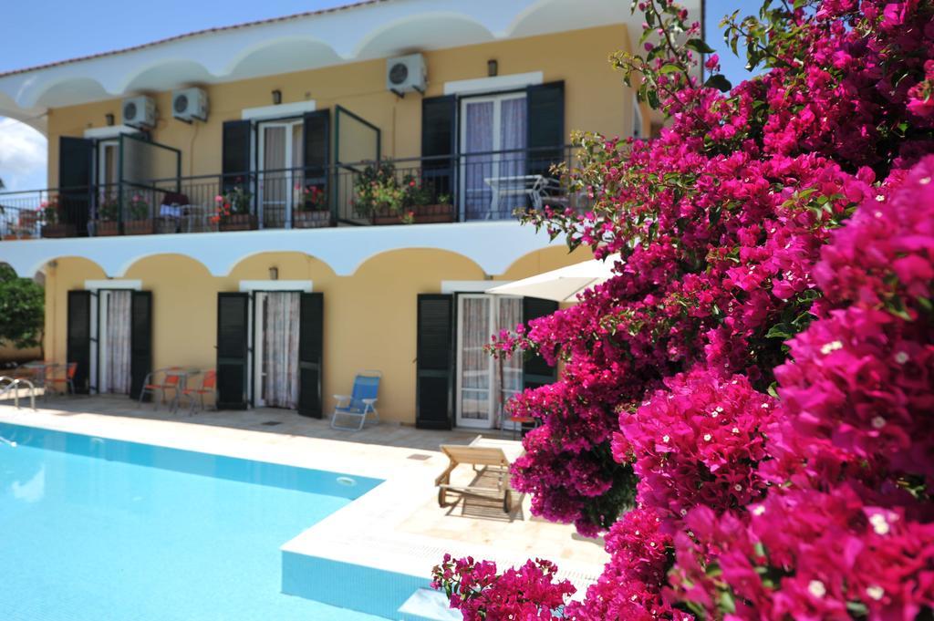 Marie Hotel Acharavi  Luaran gambar
