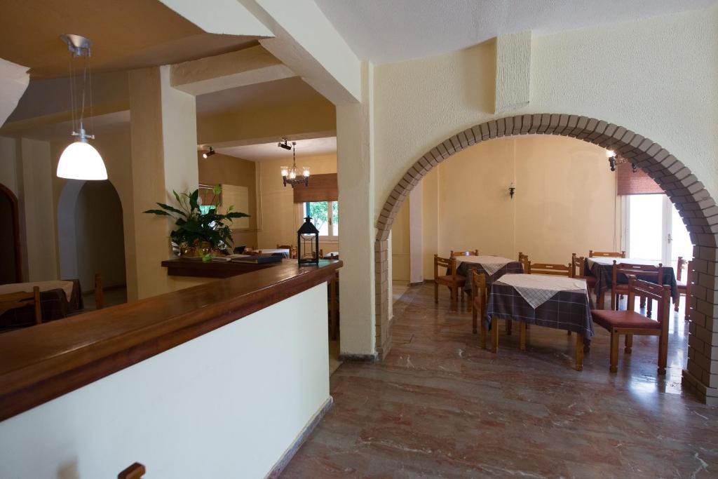 Marie Hotel Acharavi  Luaran gambar