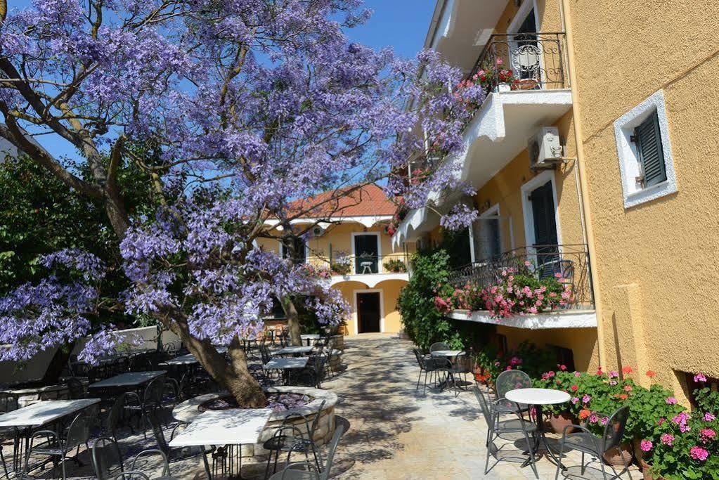 Marie Hotel Acharavi  Luaran gambar